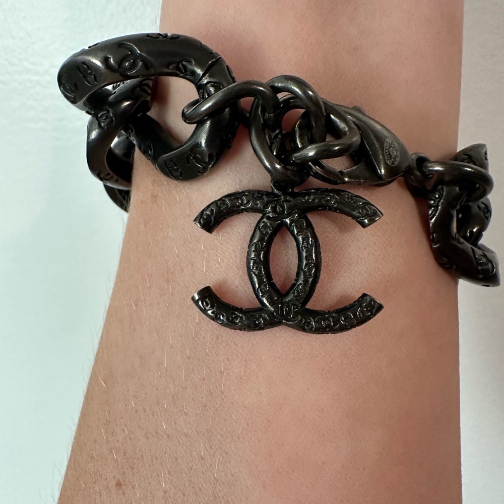 CHANEL CC Curb Link Bracelet